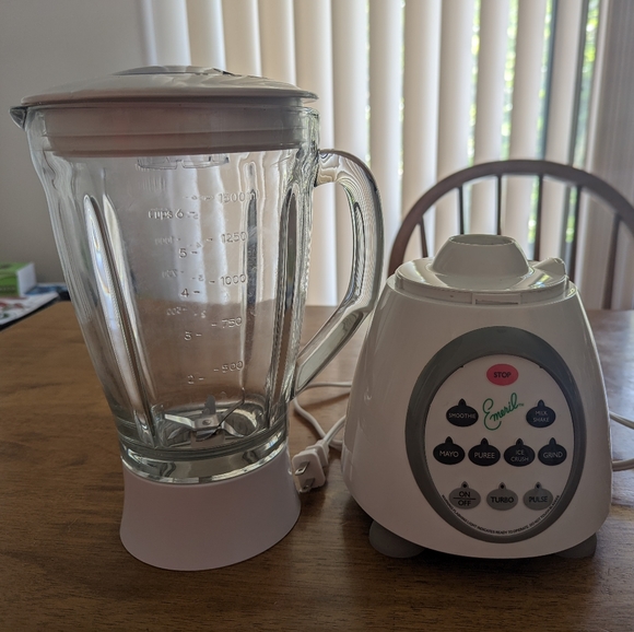 Emeril White Blender, 6 Cup - Picture 6 of 8